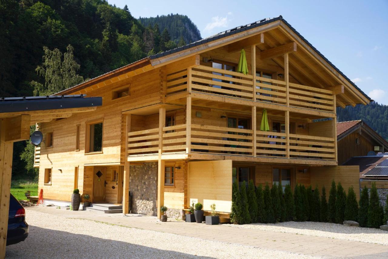 Leos Alpenchalet - Inclusive Sommer Bergbahnticket Und E-Auto Ladestation Oberstdorf Exteriör bild