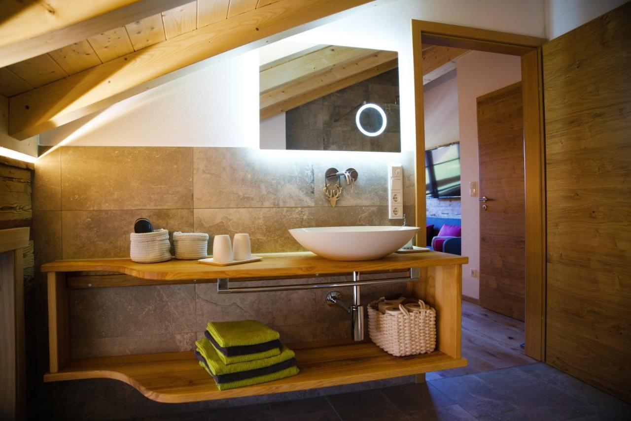 Leos Alpenchalet - Inclusive Sommer Bergbahnticket Und E-Auto Ladestation Oberstdorf Exteriör bild